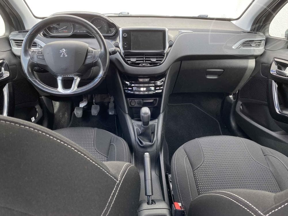 2016 Peugeot 208 - 8