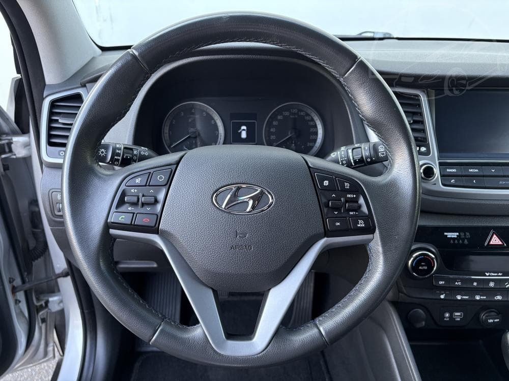 2015 Hyundai TUCSON - 16