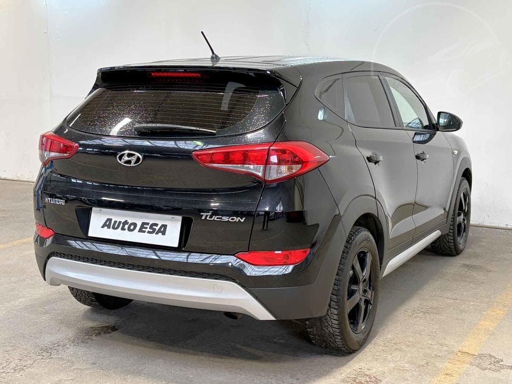 2017 Hyundai TUCSON - 4