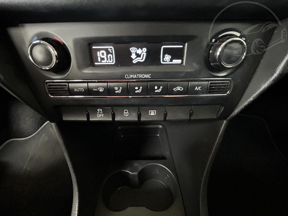 2013 Škoda RAPID - 13