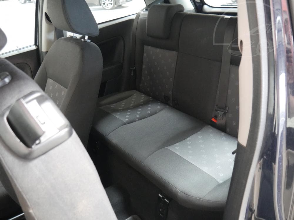 2005 Ford FIESTA - 19