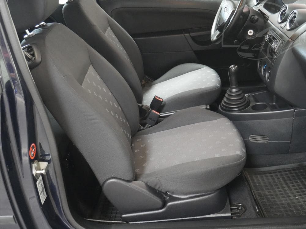 2005 Ford FIESTA - 21