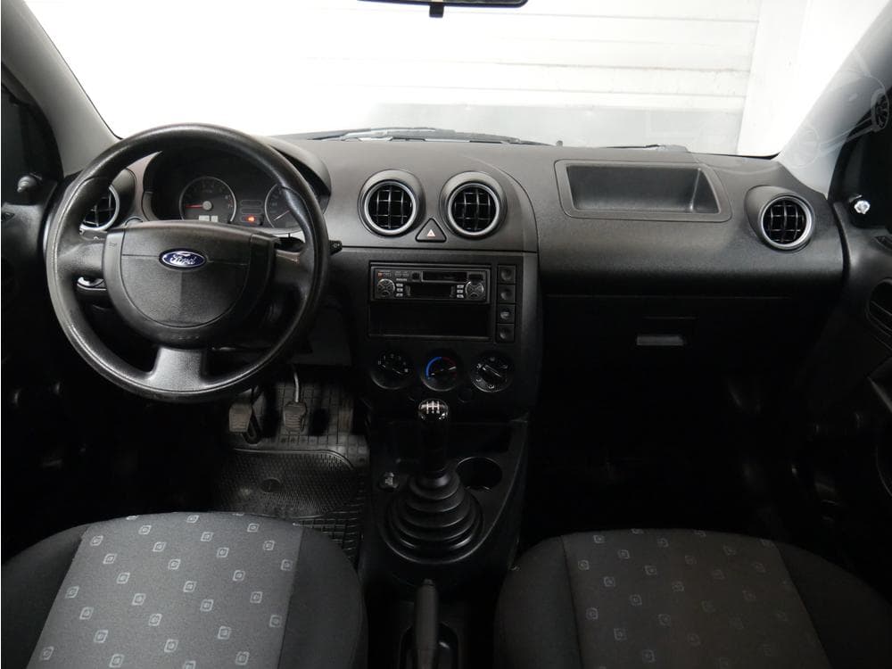 2005 Ford FIESTA - 15