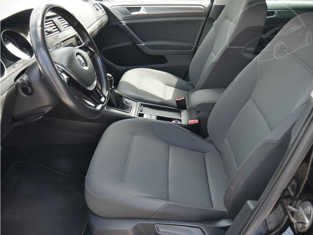 2012 Volkswagen GOLF - 9
