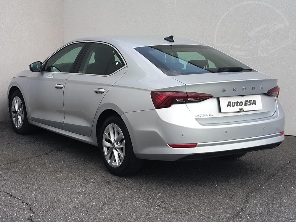 2021 Škoda OCTAVIA - 11