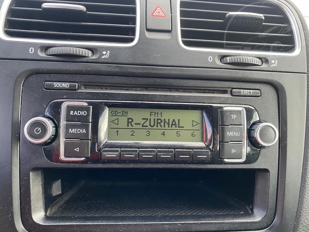 2009 Volkswagen Golf - 43