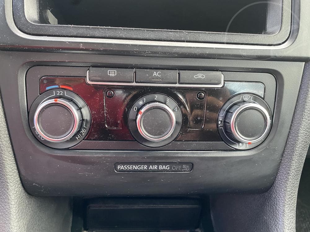 2009 Volkswagen Golf - 46