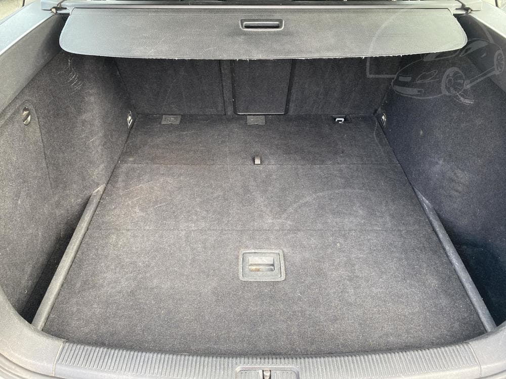 2009 Volkswagen Golf - 19