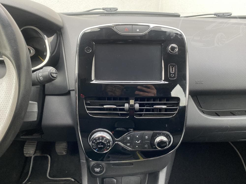 2014 Renault CLIO - 12