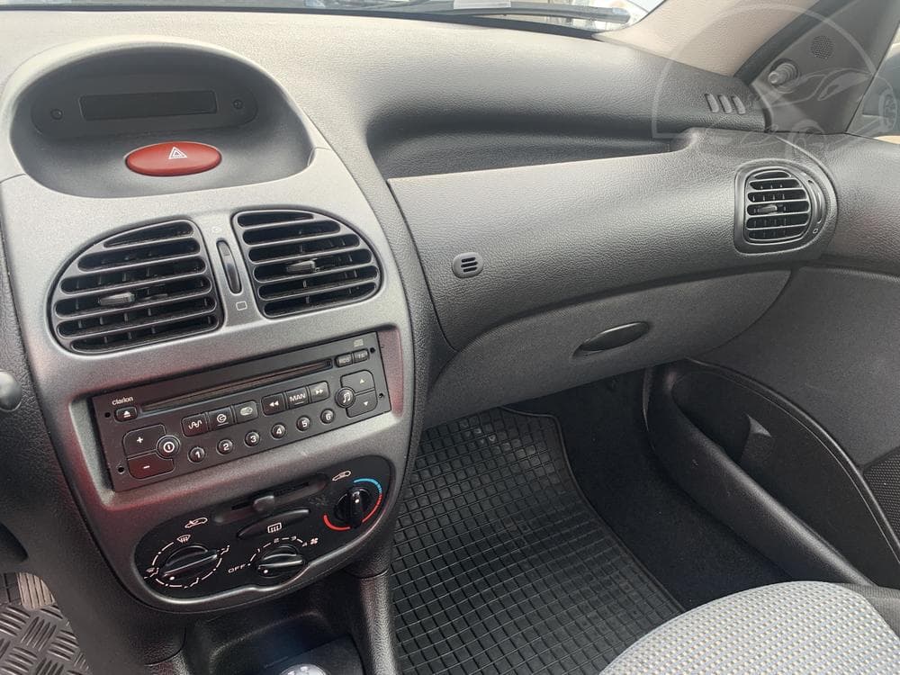 2004 Peugeot 206 - 14