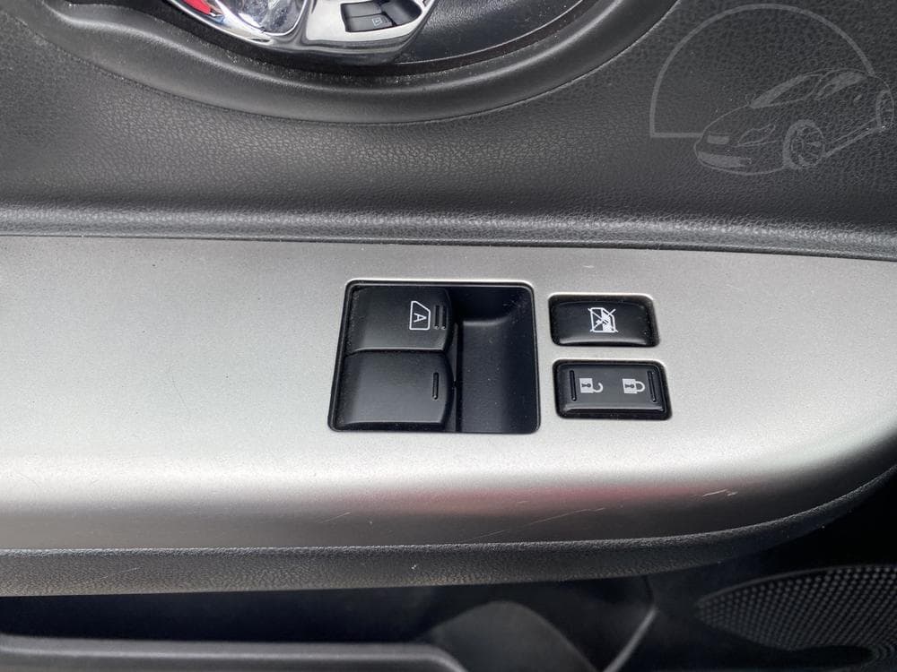 2016 Nissan MICRA - 18