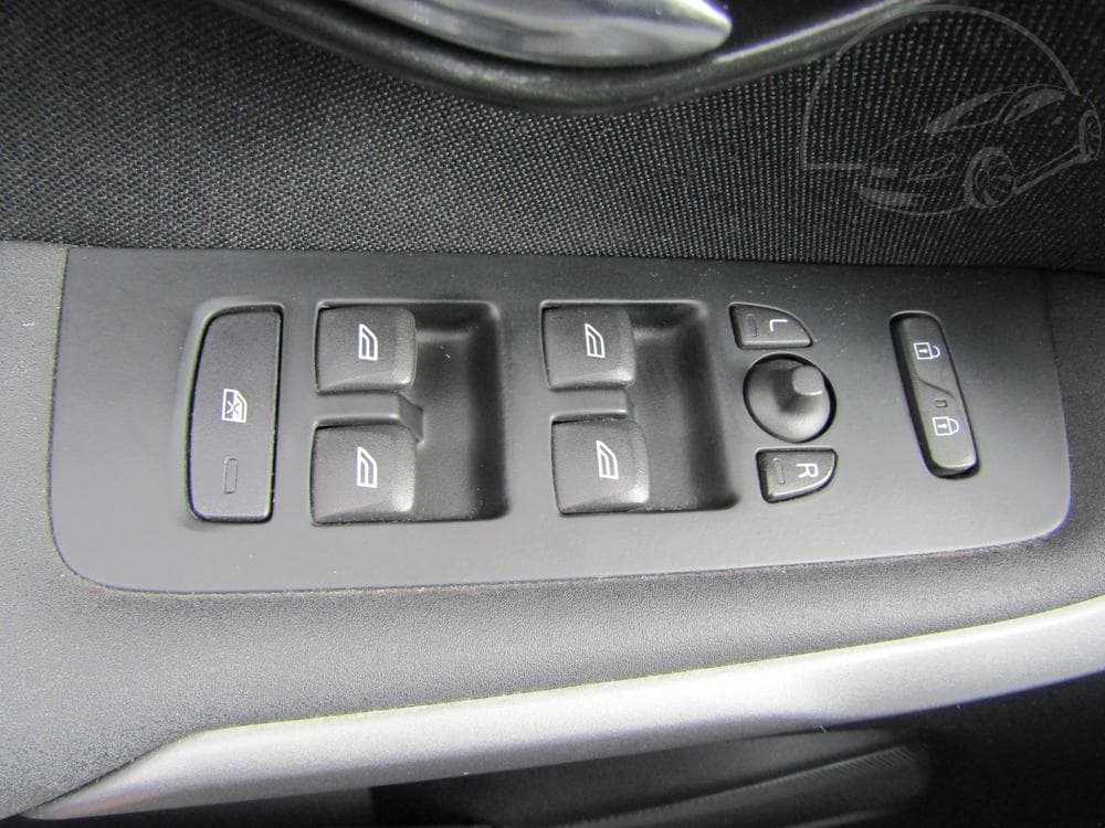 2016 Volvo V40 - 12