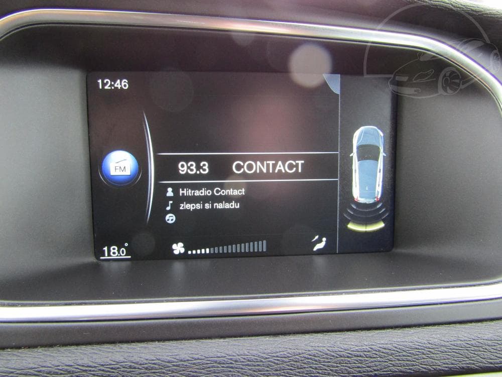 2016 Volvo V40 - 16