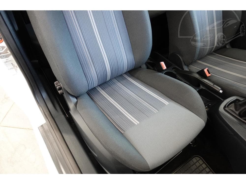 2008 Ford FIESTA - 11
