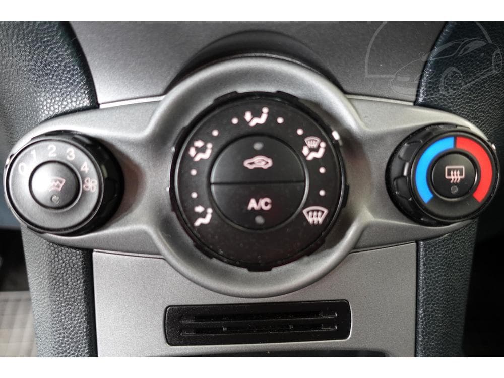 2008 Ford FIESTA - 18