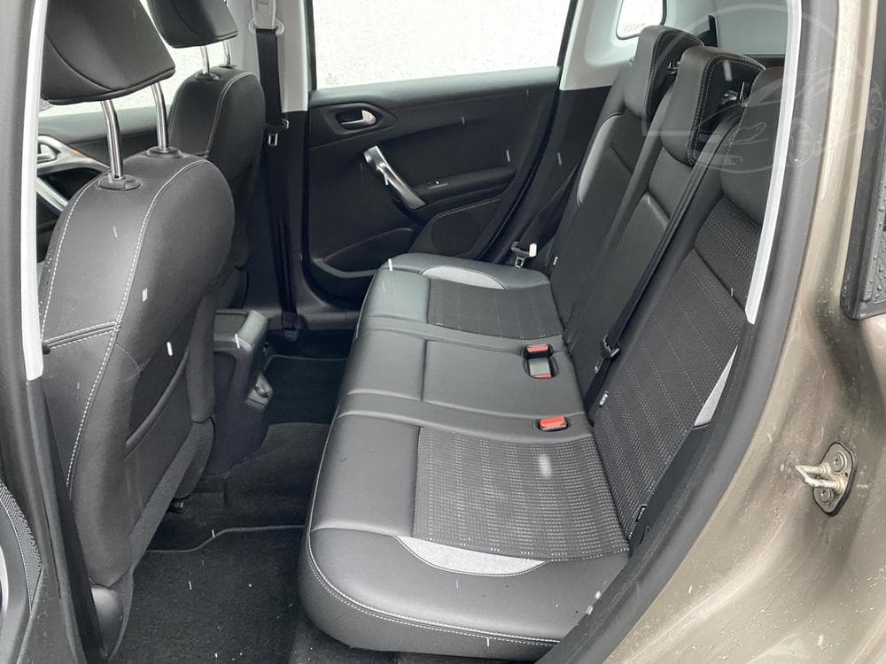 2016 Peugeot 2008 - 10