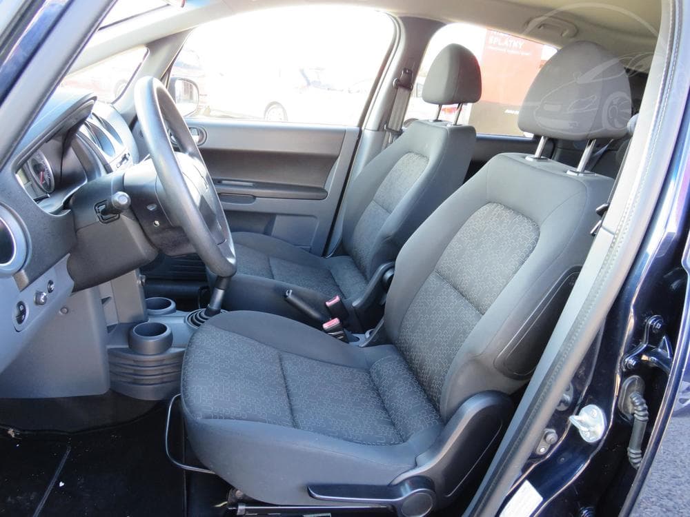 2012 Mitsubishi Colt - 25