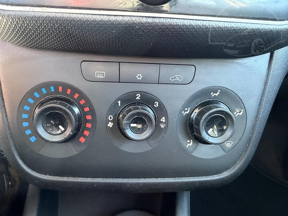2013 Fiat PUNTO - 11