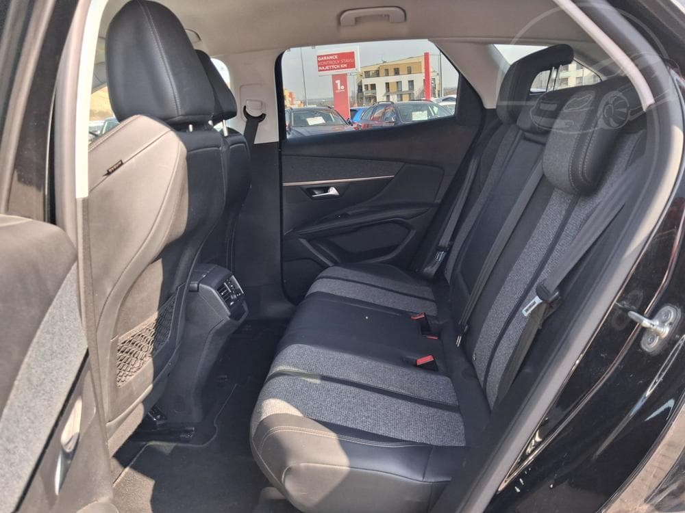 2019 Peugeot 3008 - 19