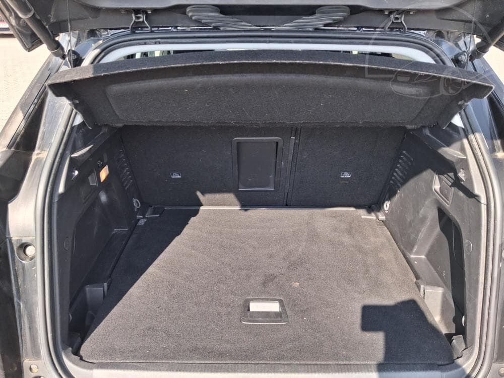 2019 Peugeot 3008 - 13