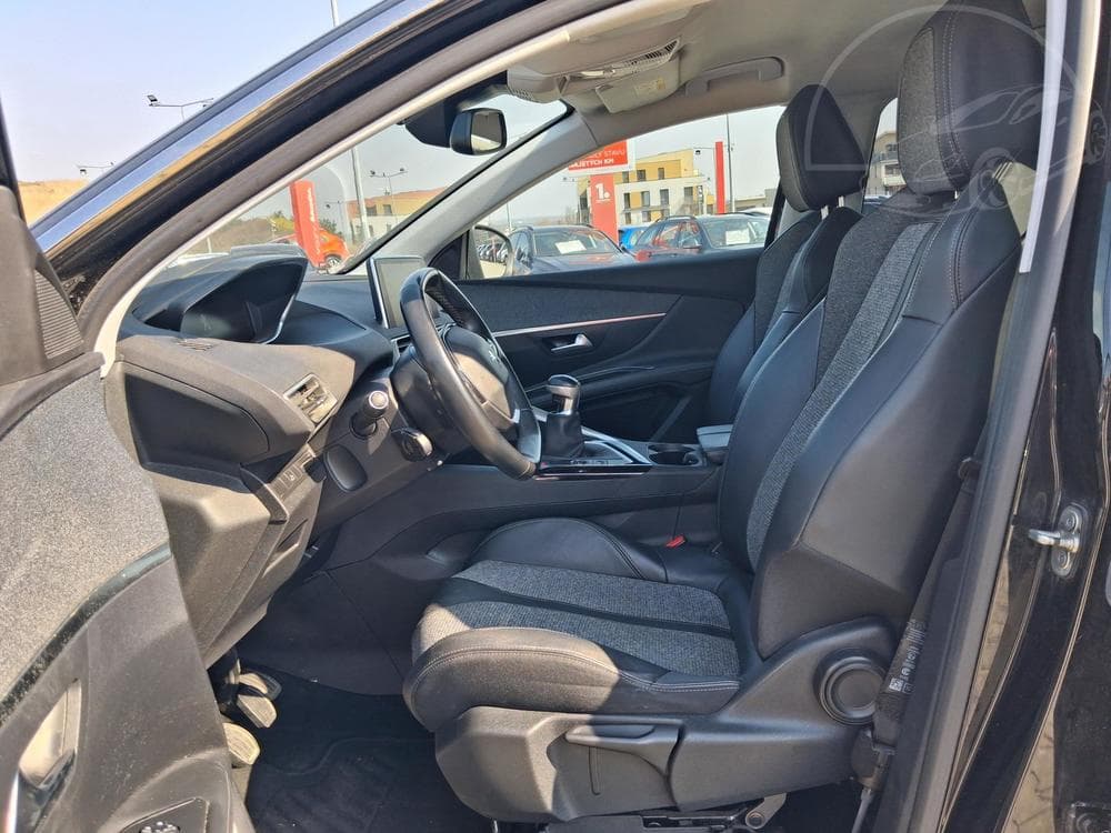 2019 Peugeot 3008 - 17