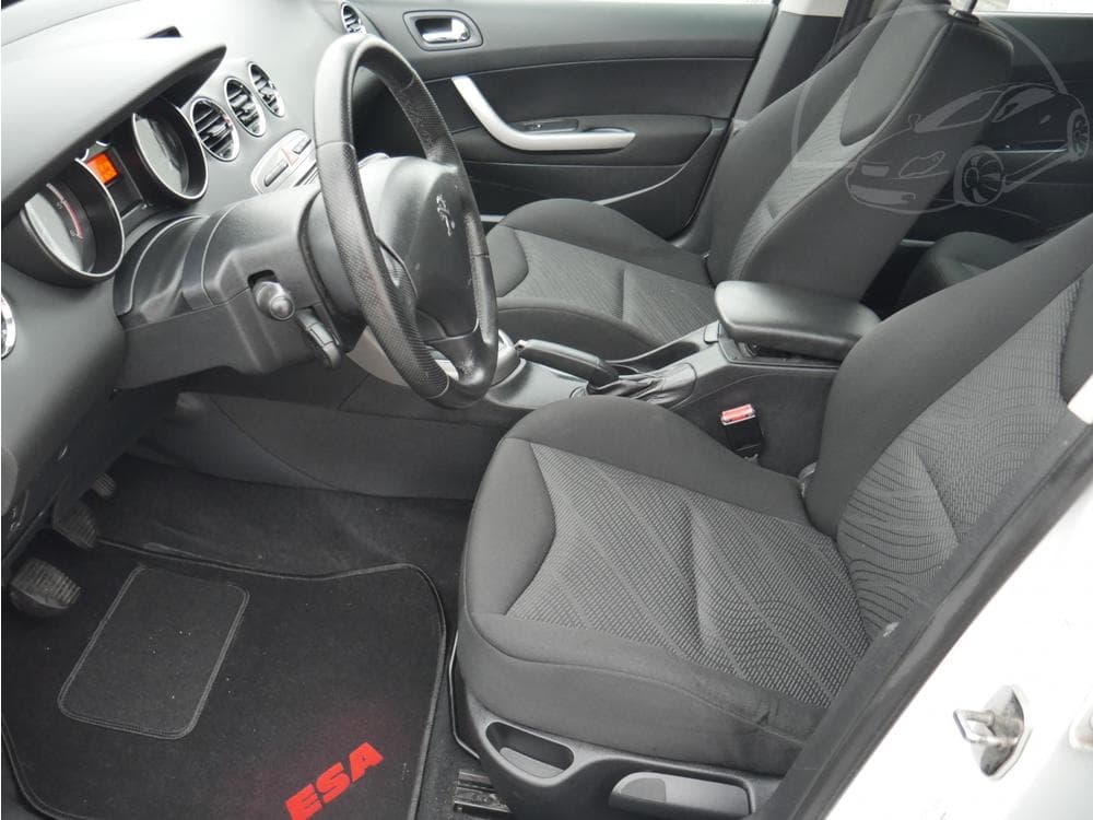 2013 Peugeot 308 - 9