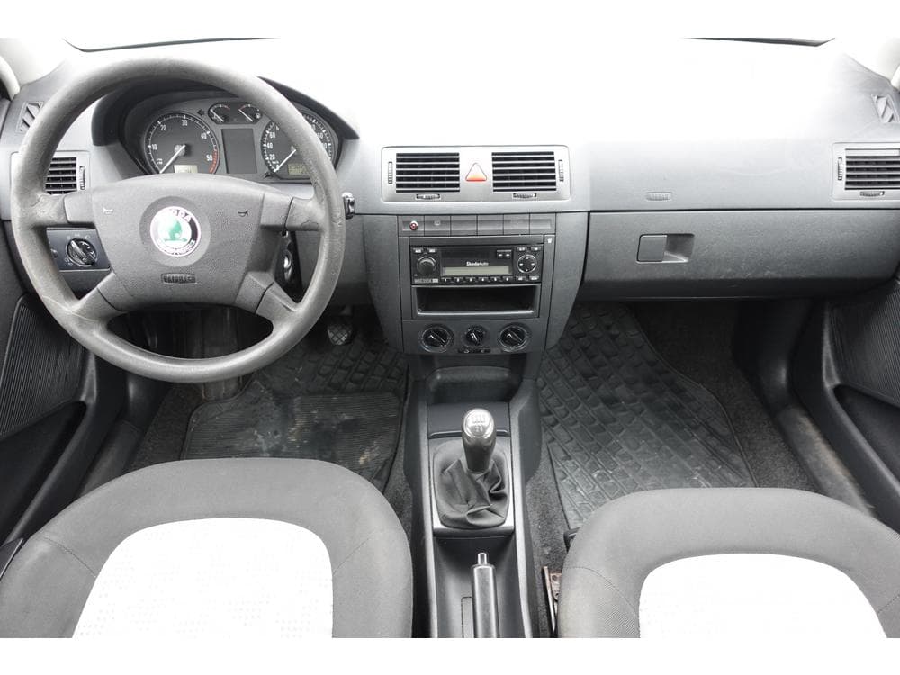 2003 Škoda FABIA - 8