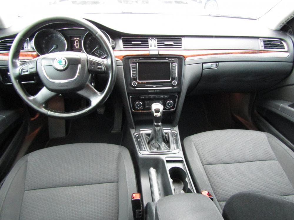 2008 Škoda SUPERB - 8