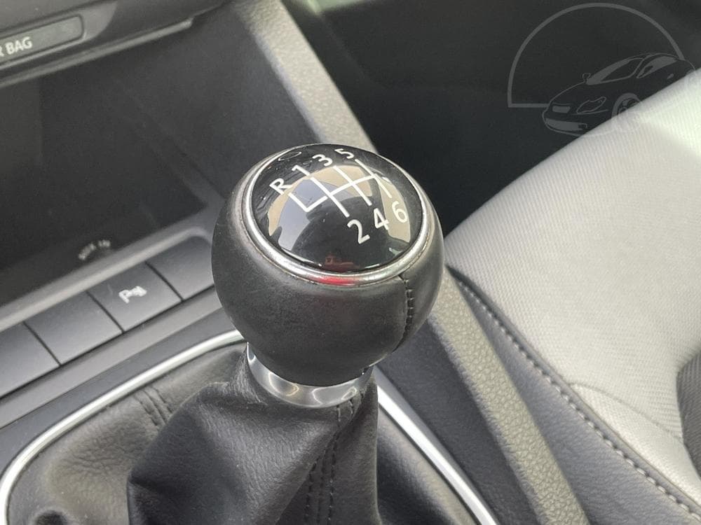 2011 Volkswagen JETTA - 14