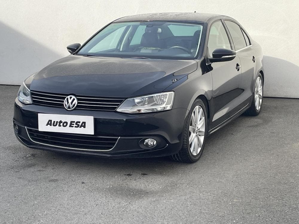 2011 Volkswagen JETTA - 3