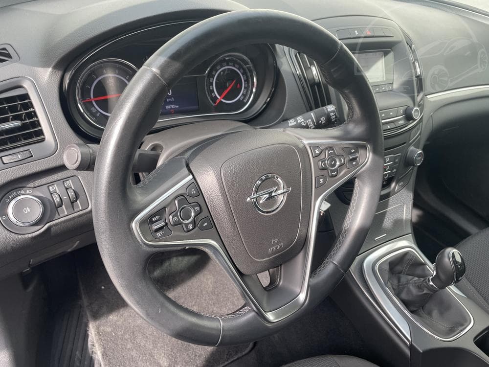 2015 Opel INSIGNIA - 11