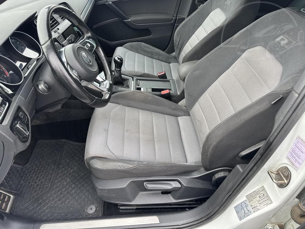 2014 Volkswagen GOLF - 41