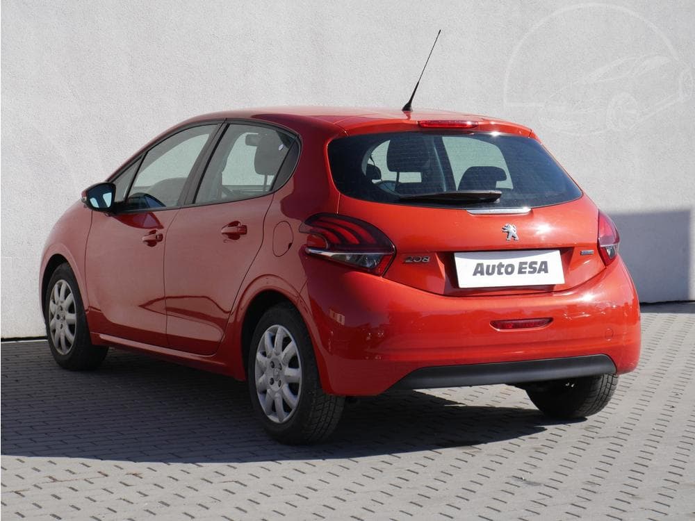 2017 Peugeot 208 - 6
