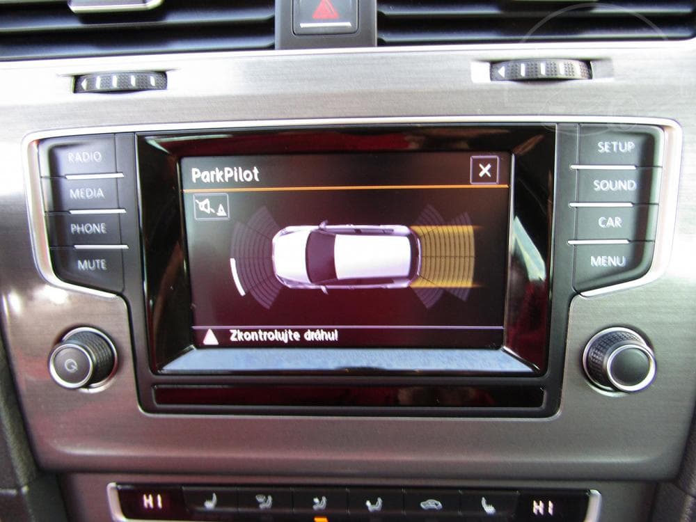 2013 Volkswagen Golf - 15