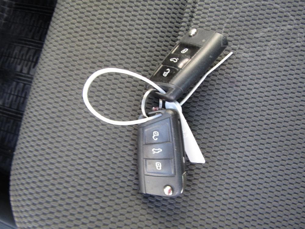 2013 Volkswagen Golf - 20