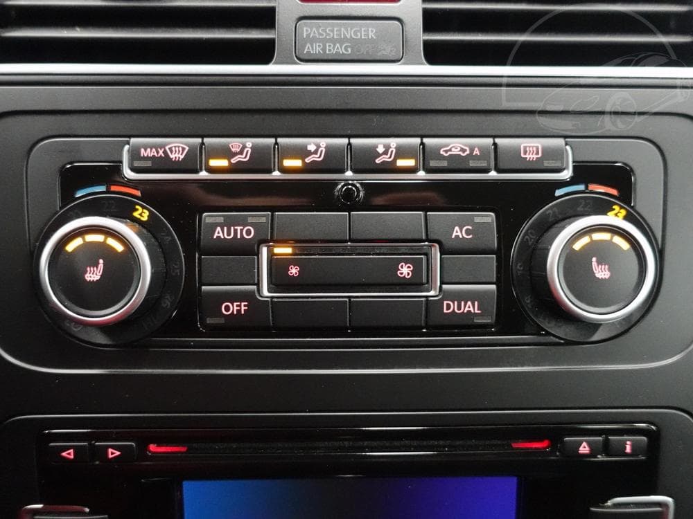 2011 Volkswagen TOURAN - 65