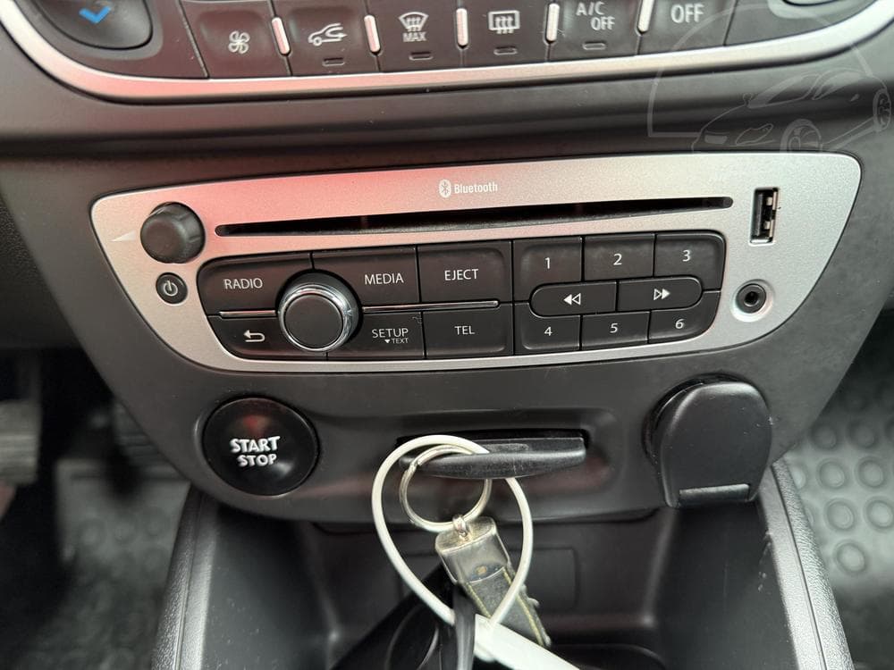 2016 Renault MEGANE - 15