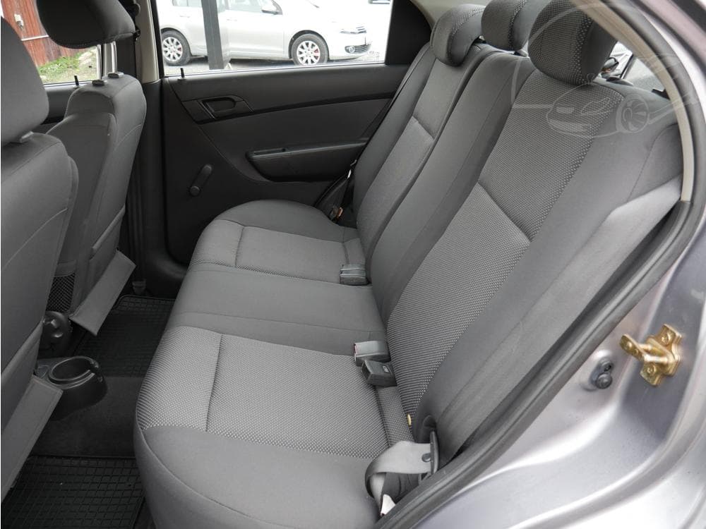 2006 Chevrolet AVEO - 10