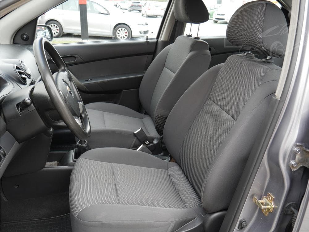 2006 Chevrolet AVEO - 9