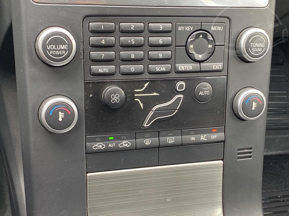 2008 Volvo V70 - 15