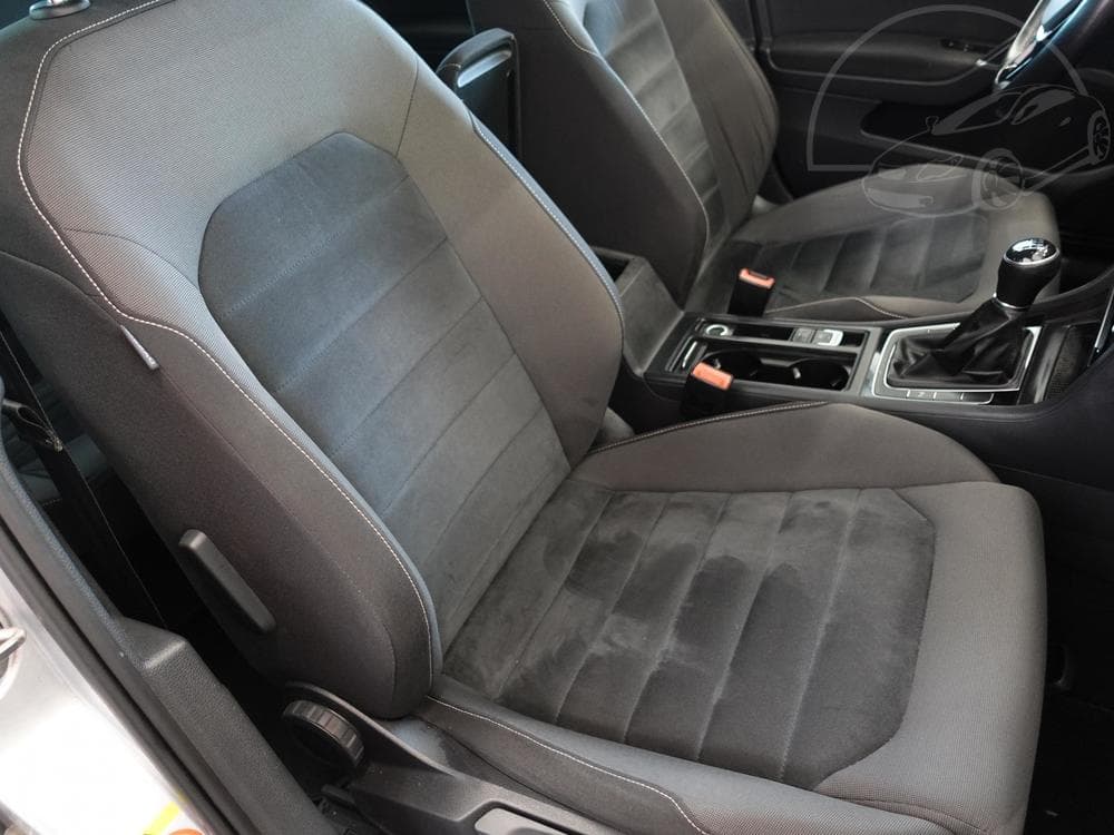 2013 Volkswagen GOLF - 21