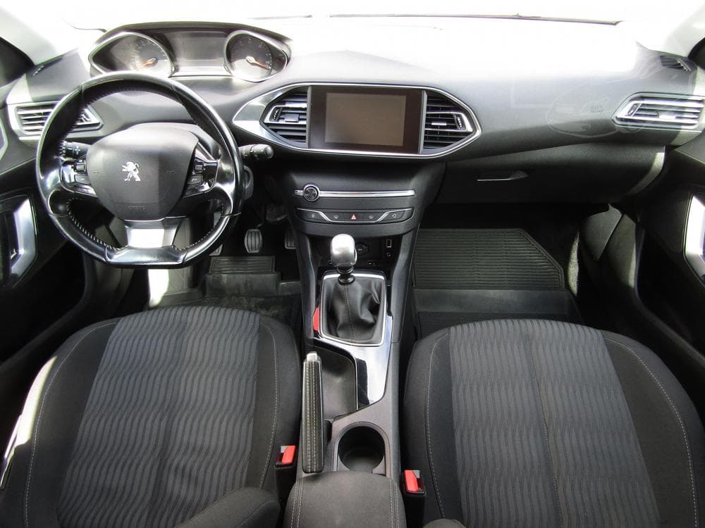 2016 Peugeot 308 - 8