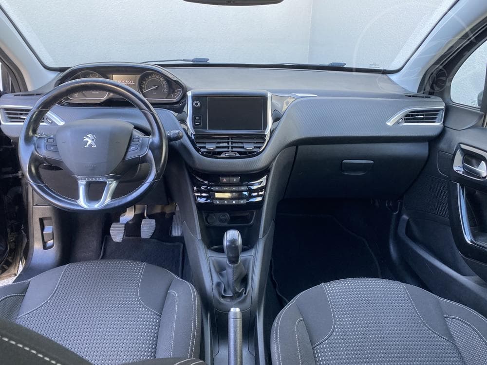 2018 Peugeot 208 - 8
