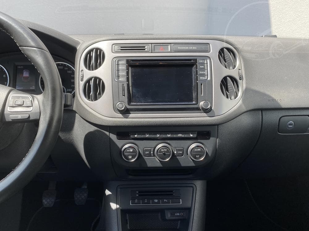 2015 Volkswagen TIGUAN - 12