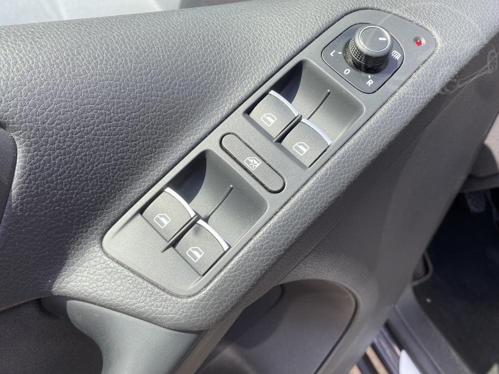 2015 Volkswagen TIGUAN - 13