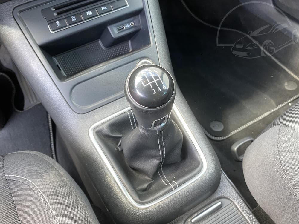 2015 Volkswagen TIGUAN - 16