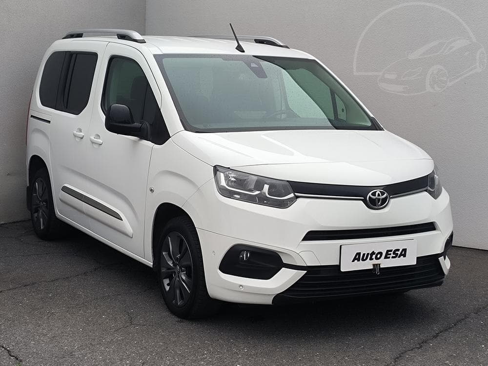 2022 Toyota PROACE