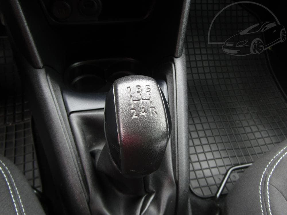2018 Peugeot 208 - 18