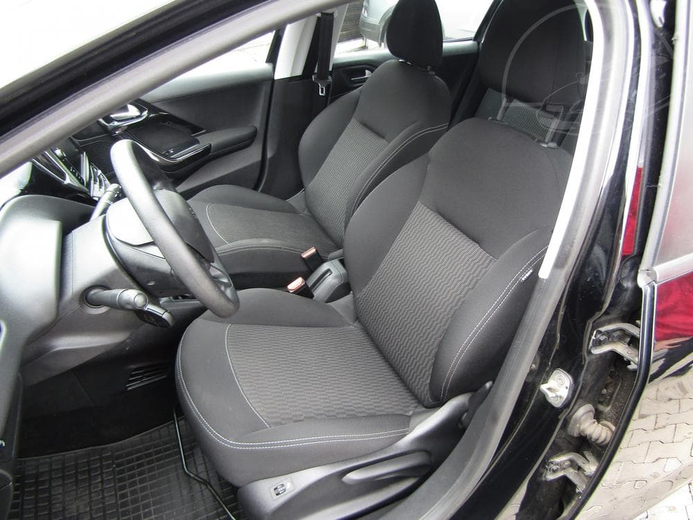2018 Peugeot 208 - 9