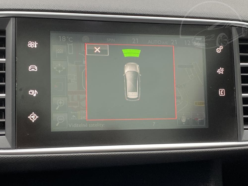 2015 Peugeot 308 - 15